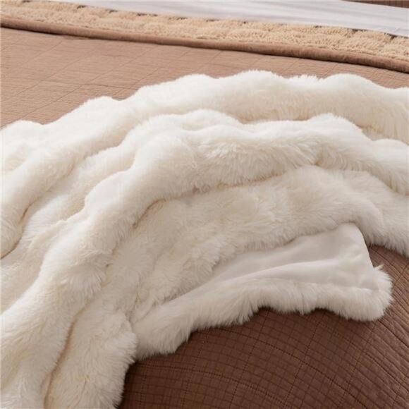 NEW West Elm Boho Ivory Faux Rabbit Fur Plush Throw Blanket Bedding - 50" x 60" - Picture 4 of 11